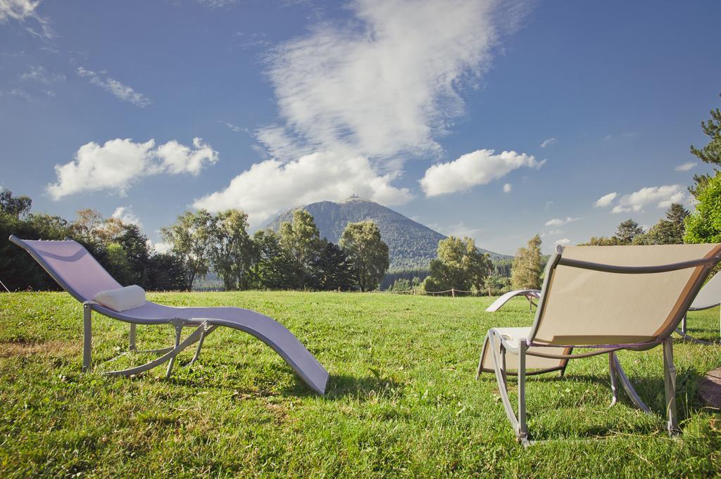 Archipel Volcans Saint-Genès-Champanelle Exteriör bild
